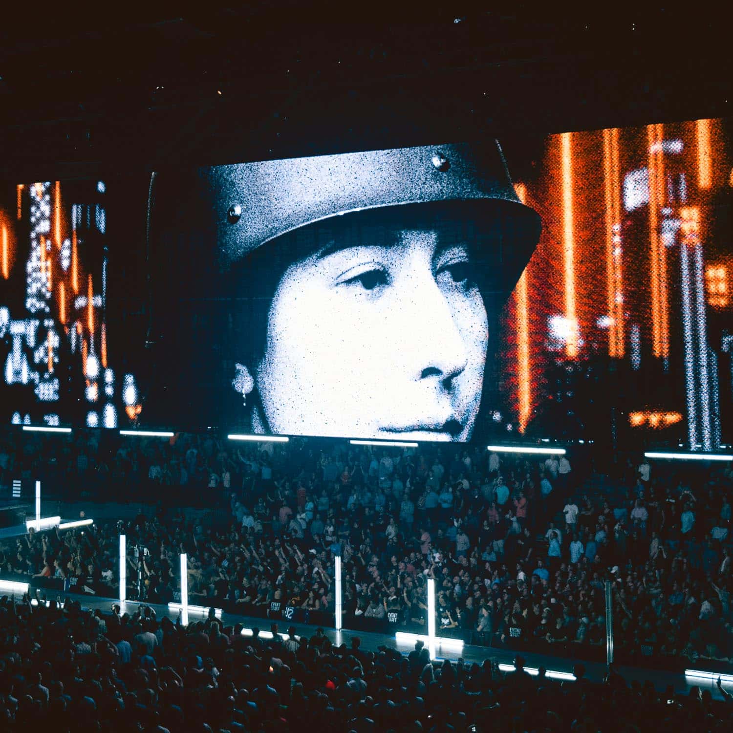Production service for video effects for the U2 Experience show in 2018 Films.Solutions film fixer in Canada