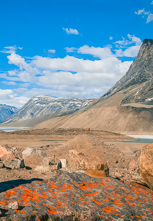 With our extensive resources and connections in Nunavut, we can provide access to talented crew members and state-of-the-art equipment to bring your vision to life